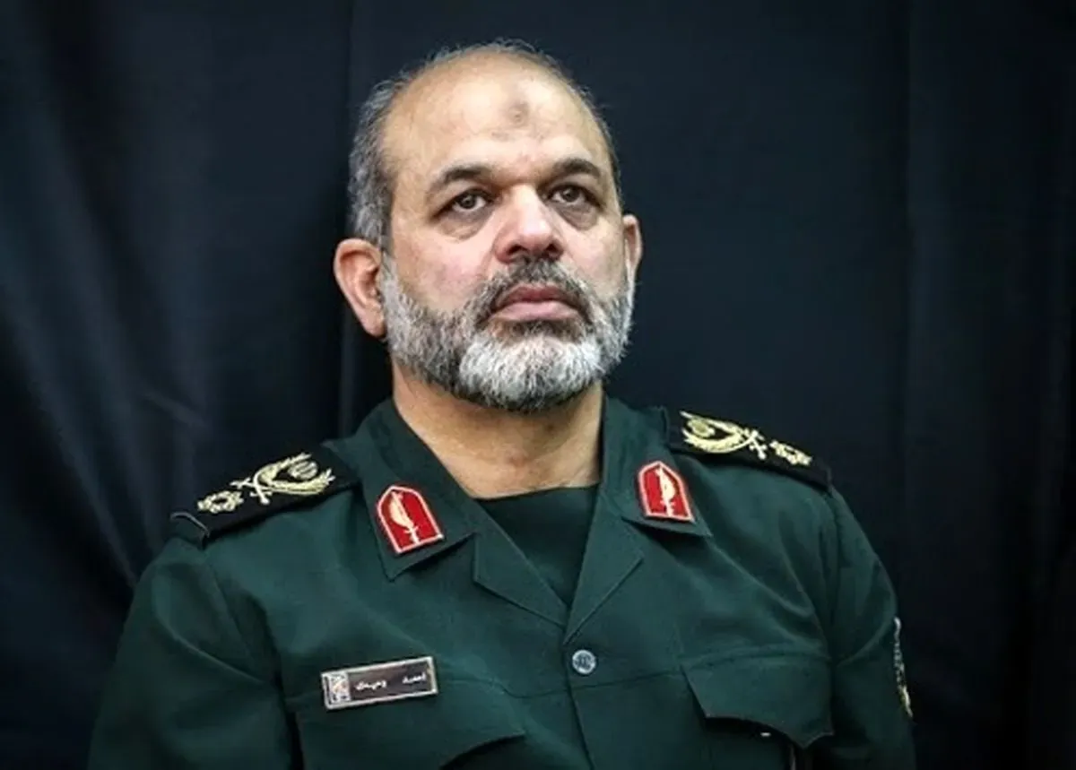 سردار وحیدی: دشمن آرزوی تسلیم ما را به گور میبرد/ ما هرگز با رهبر شهید وداع نخواهیم کرد سردار وحیدی: دشمن آرزوی تسلیم ما را به گور میبرد/ ما هرگز با رهبر شهید وداع نخواهیم کرد
