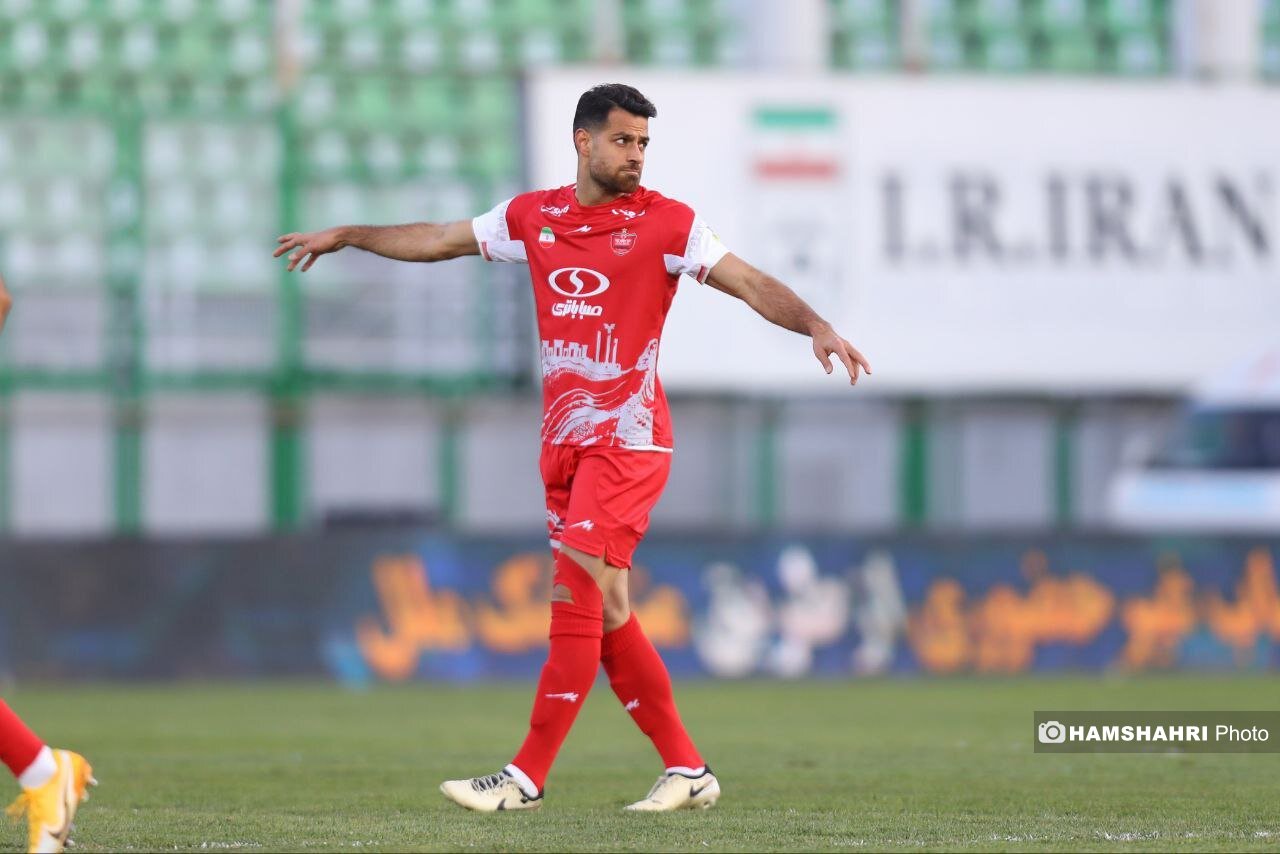 مقصد آخرین جدا شده پرسپولیس؛ پیراهن سپاهان بر تن چهره سرشناس؟ مقصد آخرین جدا شده پرسپولیس؛ پیراهن سپاهان بر تن چهره سرشناس؟