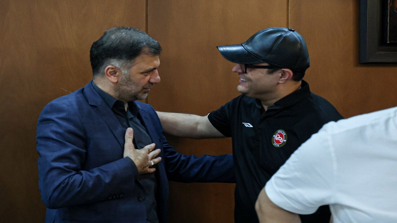 کریمی: تاجرنیا به جای حاشیه برای استقلال وقت بیشتری بگذارد کریمی: تاجرنیا به جای حاشیه برای استقلال وقت بیشتری بگذارد