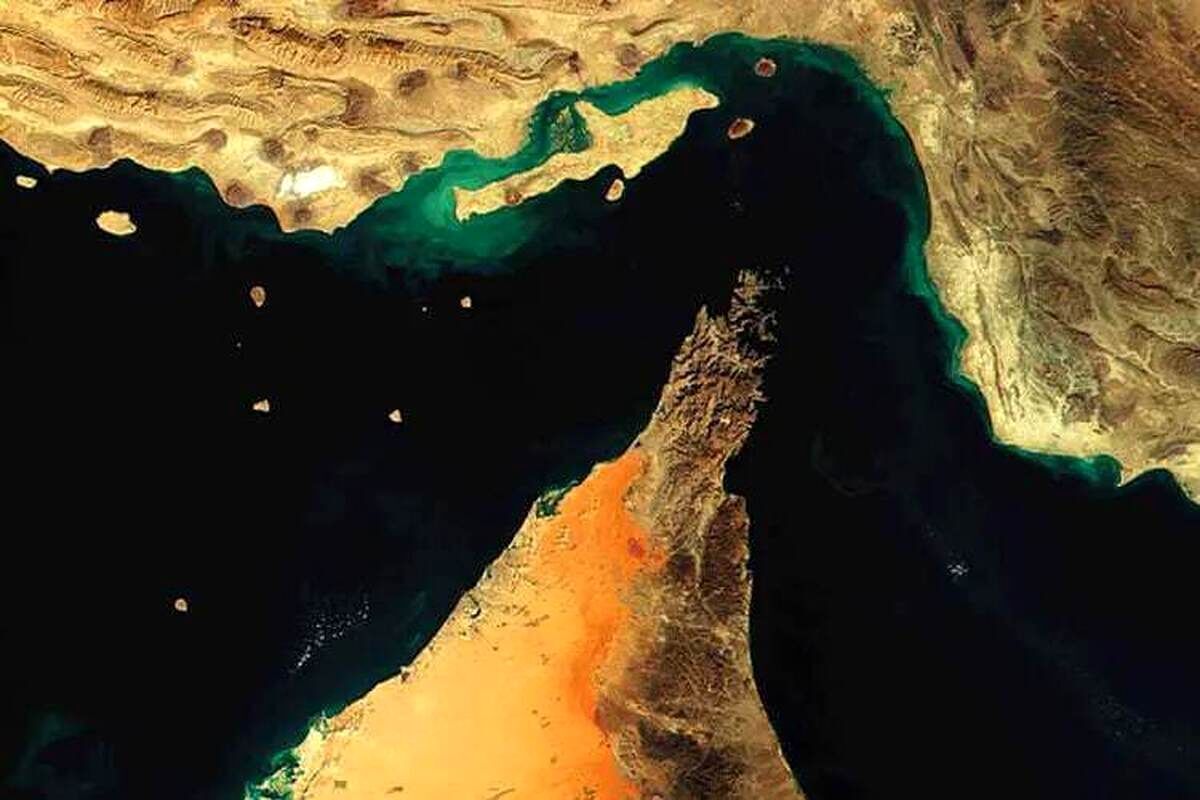 جزئیات جدید از طرح آمریکا و انگلیس برای تنگه هرمز جزئیات جدید از طرح آمریکا و انگلیس برای تنگه هرمز