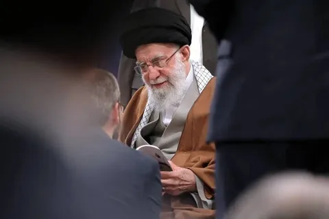حسین رضازاده به زبان ترکی از رهبر شهید چه خواست؟