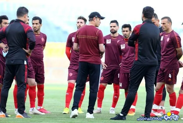 فرصت دوباره یحیی گل محمدی به پدیده پرسپولیس مقابل تراکتور