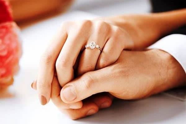 تبلیغ جنجالی سایت همسریابی در صداوسیما تبلیغ جنجالی سایت همسریابی در صداوسیما