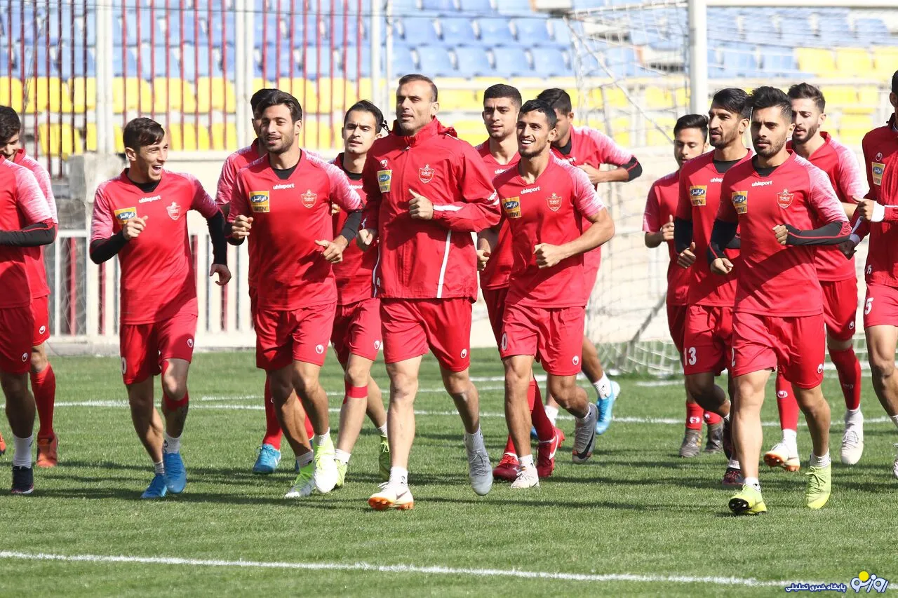 مهاجم ذوب آهن پشت پرده باخت مقابل پرسپولیس را لو داد !
