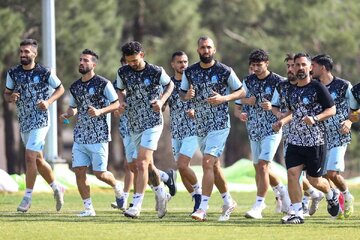 کار سختی پیش روی استقلال است؛ بختیاریزاده اگر نتیجه نگیرد، مقصر نیست! کار سختی پیش روی استقلال است؛ بختیاریزاده اگر نتیجه نگیرد، مقصر نیست!