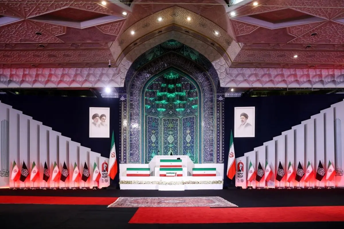 مقامات خارجی کدام کشورها برای تشییع رهبر شهید به ایران آمدند؟ مقامات خارجی کدام کشورها برای تشییع رهبر شهید به ایران آمدند؟