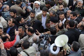 عروس های خانواده رهبر شهید چه کسانی هستند؟/ چهارپسر رهبری با کدام خانواده ها وصلت کردند؟ عروس های خانواده رهبر شهید چه کسانی هستند؟/ چهارپسر رهبری با کدام خانواده ها وصلت کردند؟