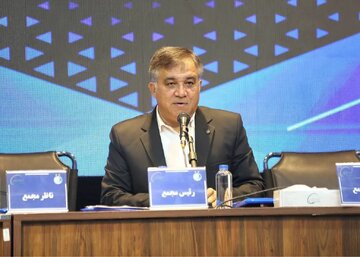 تاجرنیا: بیزاتی بازداشت نشده/ بسته شدن پنجره استقلال به من ارتباطی ندارد تاجرنیا: بیزاتی بازداشت نشده/ بسته شدن پنجره استقلال به من ارتباطی ندارد